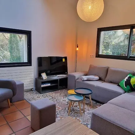 La Maison St Nicolas Holiday home Chateauneuf-du-Rhone